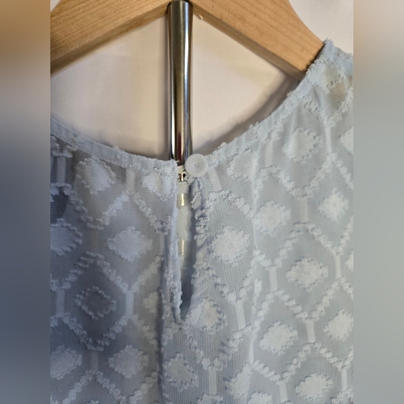 🌟 BCBG Light Blue Cold Shoulder Lace Sleeve Dress – Size M 🌟 - Picture 5 of 7